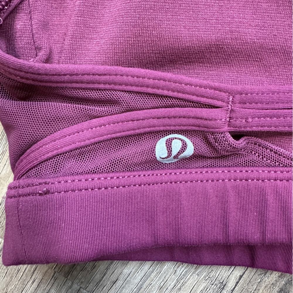 Lululemon Strappy Purple Sports Bra - Size 4 - Picture 4 of 7